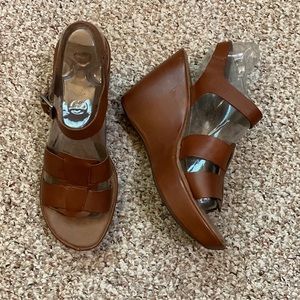 Korks by Kork-Ease ‘Della’ Platform Wedge Sandal Heels Comfort Saddle Br…
